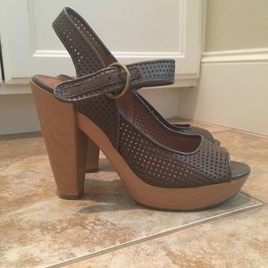 Lucky Brand platform heels 💝